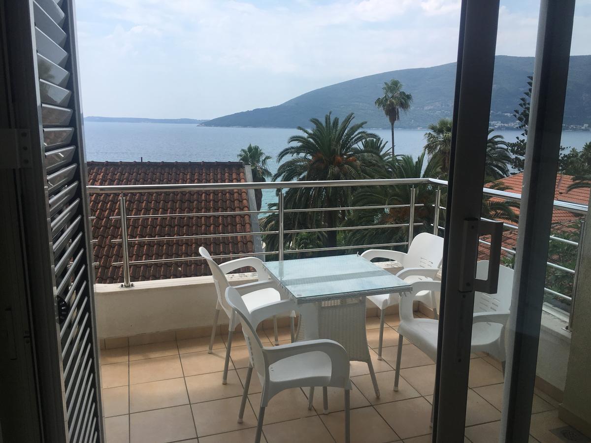 Apartments Boka Residence Херцег Нови Екстериор снимка